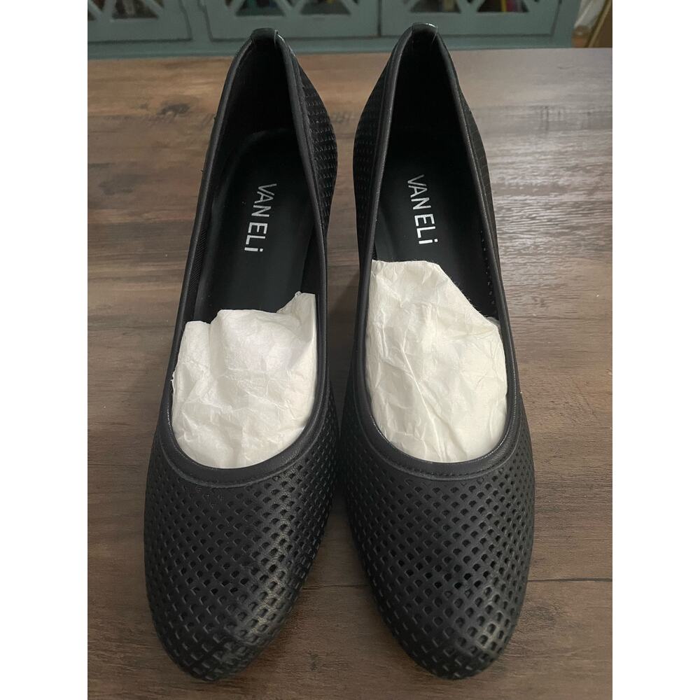 Van ELi Perforated Heels